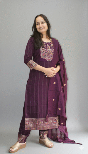 women wine banarasi kurta set with dupatta